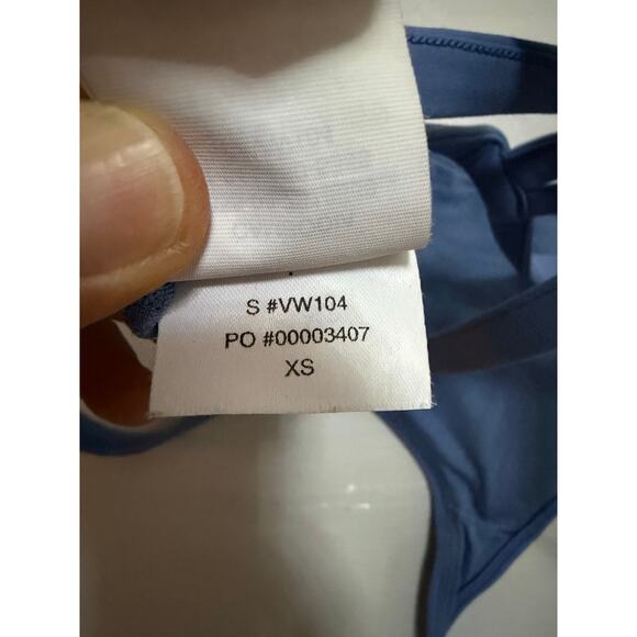 EUC Vuori light blue sports bra size extra small active wear Yoga - Picture 5 of 7